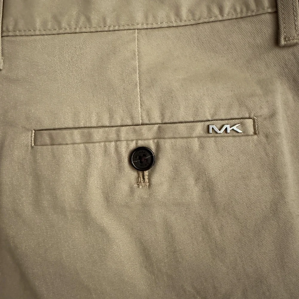 Michael Kors Khaki Chino Flat Front 4 pockets Shorts